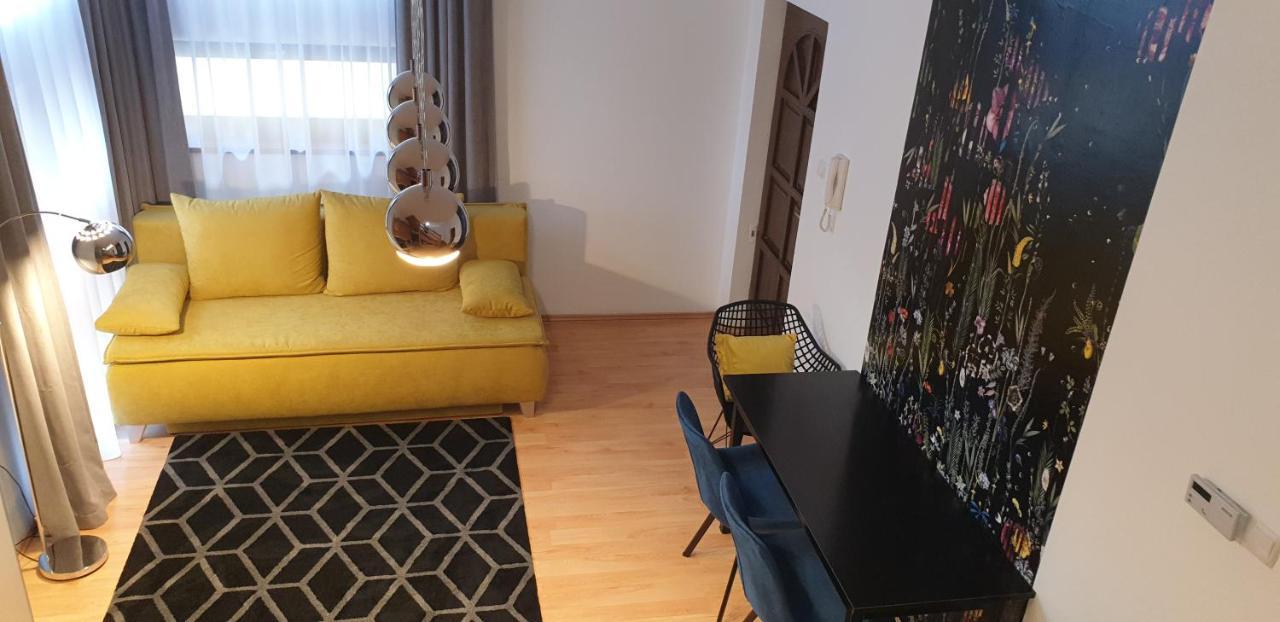 Grand Paradise Apartman Мишкольц Экстерьер фото
