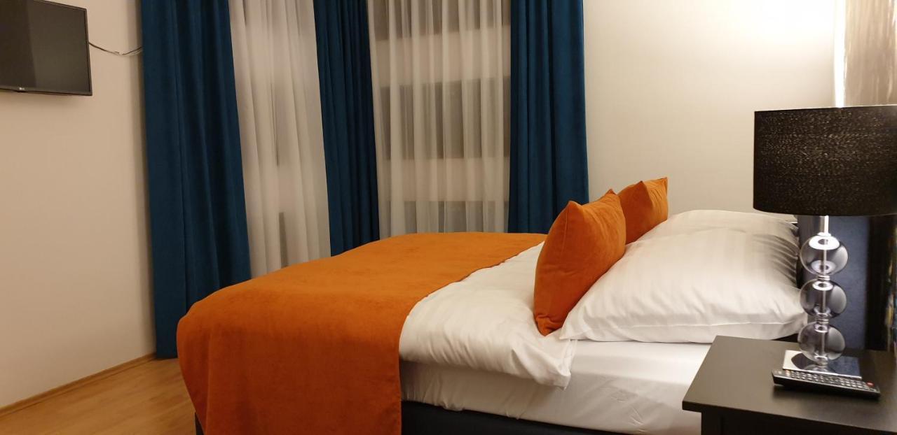 Grand Paradise Apartman Мишкольц Экстерьер фото