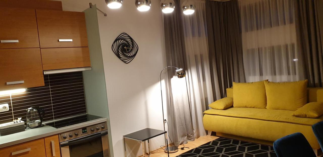 Grand Paradise Apartman Мишкольц Экстерьер фото